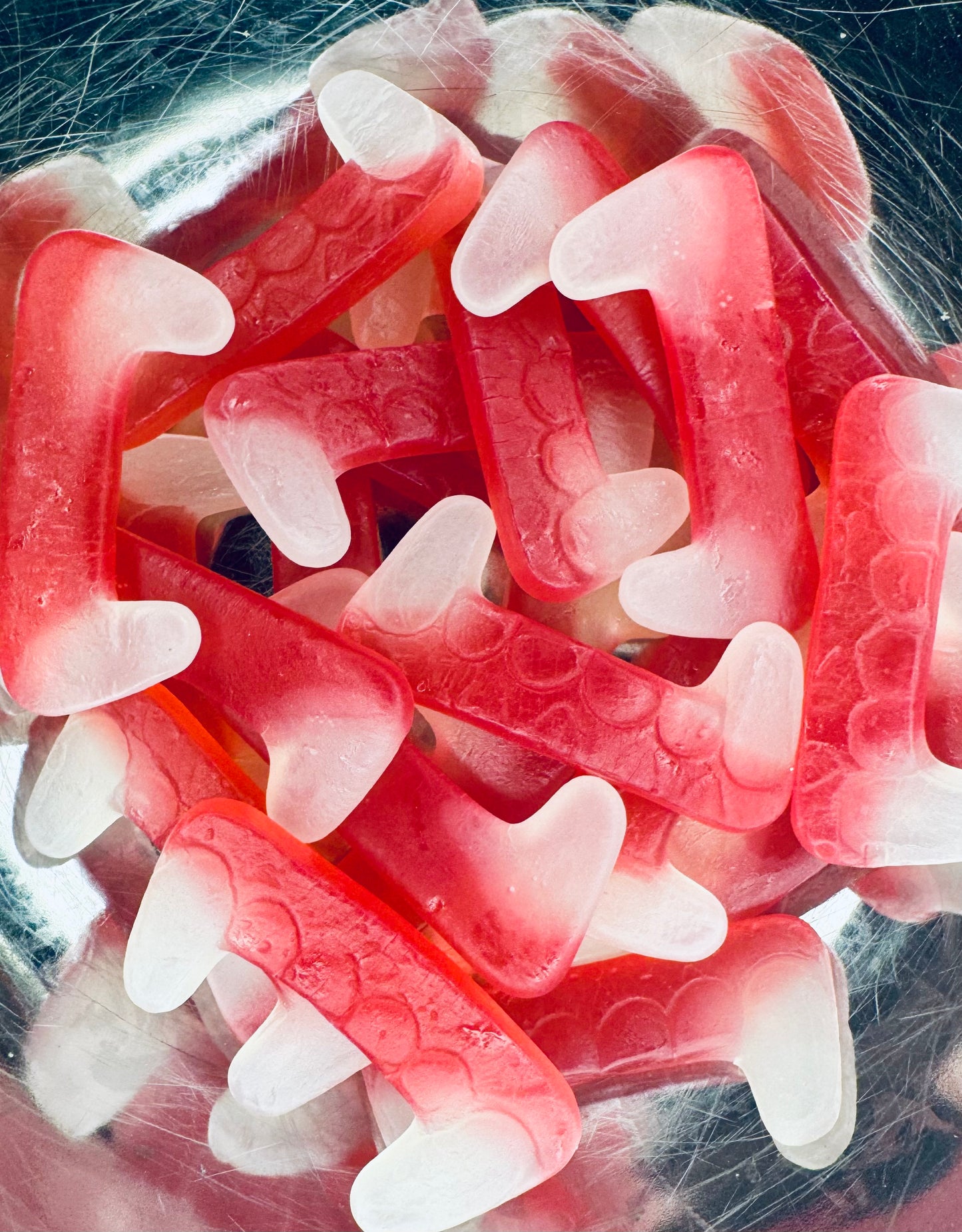 100g Dracula teeth (V)
