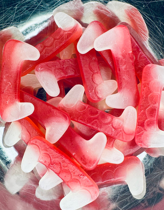 100g Dracula teeth (V)